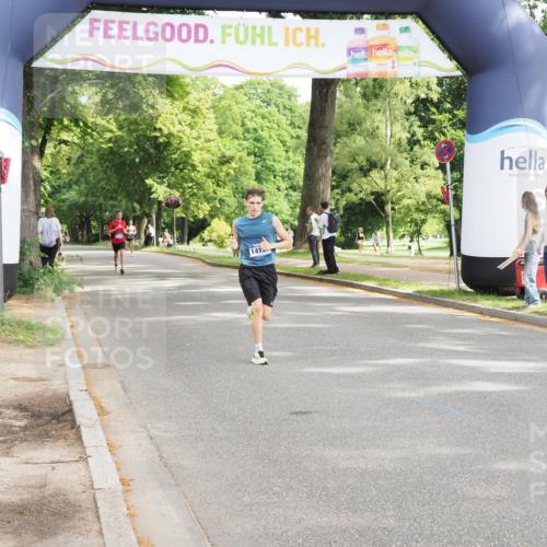 29.06.2025 - hella hamburg halbmarathon MichiJ http://msf.ph/oto/8174839 29.06.2025 10:15:48 Zwischen KM18-KM19 2483, 4338, 8376, 9767, 10468, 11228 meine-sportfotos.de