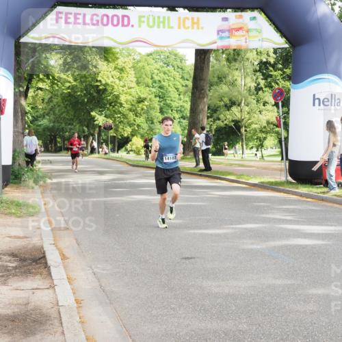 29.06.2025 - hella hamburg halbmarathon MichiJ http://msf.ph/oto/8174886 29.06.2025 10:15:48 Zwischen KM18-KM19 2483, 4338, 8376, 9767, 10468, 11228 meine-sportfotos.de