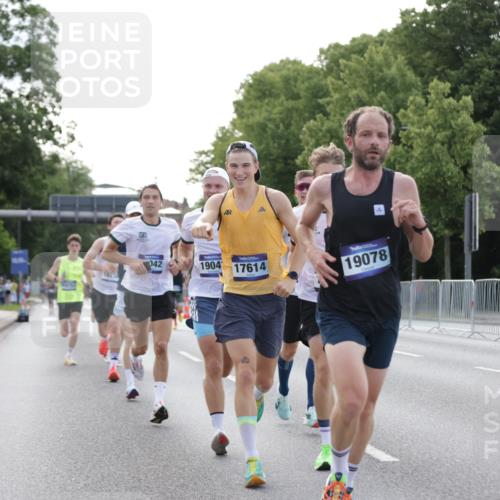 29.06.2025 - hella hamburg halbmarathon Jannik Wohlers http://msf.ph/oto/8174979 29.06.2025 09:42:16 Lombardsbrücke 5612, 7331, 7855, 9269, 10468, 11078, 11228, 12360, 13872, 13913, 14753, 14836, 16615, 17614, 19041, 19042, 19050, 19078 meine-sportfotos.de