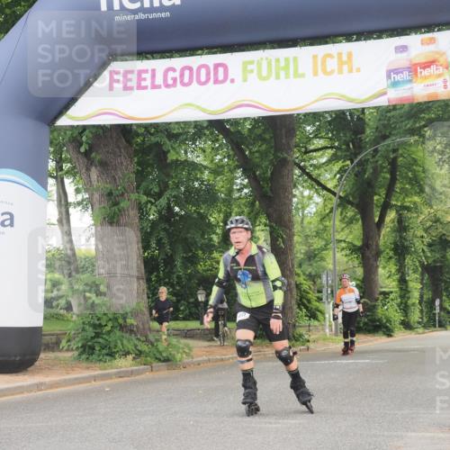 29.06.2025 - hella hamburg halbmarathon KatJ http://msf.ph/oto/8174987 29.06.2025 09:20:41 Zwischen KM18-KM19  meine-sportfotos.de