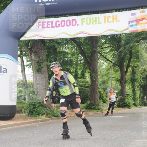 29.06.2025 - hella hamburg halbmarathon KatJ http://msf.ph/oto/8175058 29.06.2025 09:20:42 Zwischen KM18-KM19  meine-sportfotos.de