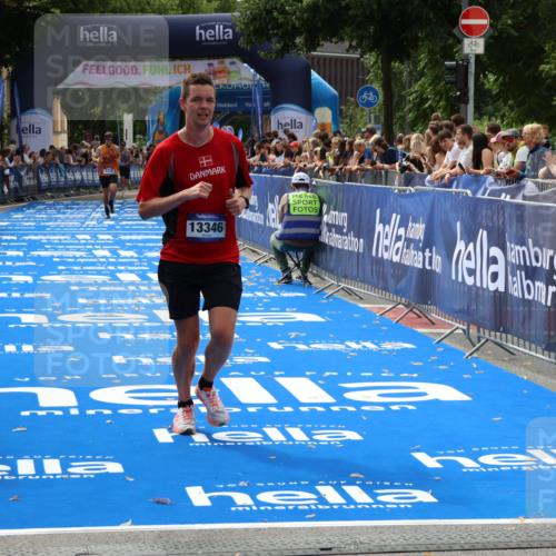 29.06.2025 - hella hamburg halbmarathon Zöllner http://msf.ph/oto/8175188 29.06.2025 10:25:38 Ziel 4338, 13346 meine-sportfotos.de