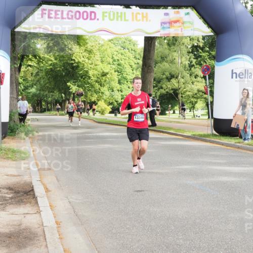 29.06.2025 - hella hamburg halbmarathon MichiJ http://msf.ph/oto/8175209 29.06.2025 10:15:54 Zwischen KM18-KM19 2483, 13346 meine-sportfotos.de