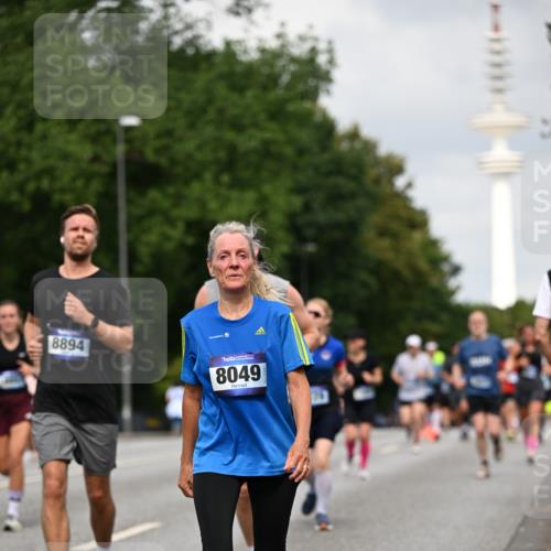 29.06.2025 - hella hamburg halbmarathon Dr. Thomas Lammeyer http://msf.ph/oto/8175250 29.06.2025 10:10:05 Kennedybrücke 1229, 1842, 2288, 2471, 2624, 3062, 3461, 4169, 5762, 6014, 7302, 7741, 8049, 8894, 8909, 9339, 9477, 9917, 10343, 10781, 10791, 10998 meine-sportfotos.de