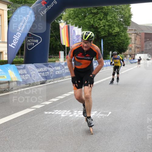 29.06.2025 - hella hamburg halbmarathon Strokosch-Dieckow http://msf.ph/oto/8175320 29.06.2025 09:16:41 Ziel 20280, 20357, 20473 meine-sportfotos.de
