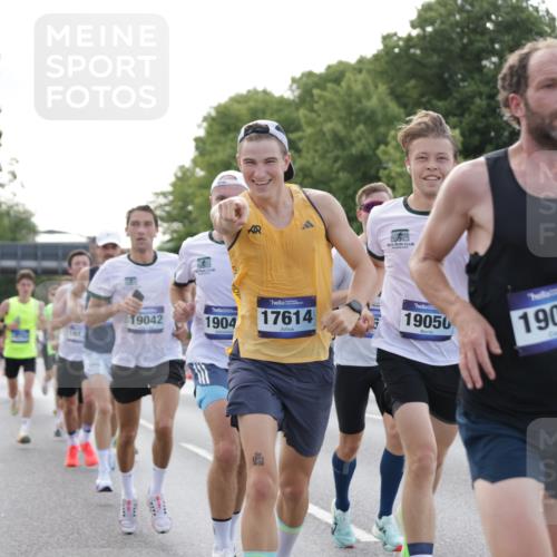 29.06.2025 - hella hamburg halbmarathon Jannik Wohlers http://msf.ph/oto/8175368 29.06.2025 09:42:16 Lombardsbrücke 5612, 7331, 7855, 9269, 10468, 11078, 11228, 12360, 13872, 13913, 14753, 14836, 16615, 17614, 19041, 19042, 19050, 19078 meine-sportfotos.de