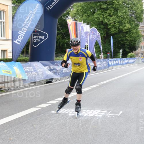 29.06.2025 - hella hamburg halbmarathon Strokosch-Dieckow http://msf.ph/oto/8175437 29.06.2025 09:16:42 Ziel 20357, 20473 meine-sportfotos.de