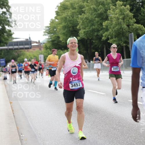 29.06.2025 - hella hamburg halbmarathon Jannik Wohlers http://msf.ph/oto/8175511 29.06.2025 10:22:22 Lombardsbrücke 1029, 2294, 2479, 2766, 2886, 3003, 3600, 3601, 5223, 5343, 5629, 5798, 6899, 7188, 7190, 7276, 7529, 7925, 8355, 8931, 9256, 9392, 10086, 10573, 10826, 10902, 11665, 12190, 12592, 13921, 14525, 14633, 14801, 14906, 15469, 15870, 16618, 16801 meine-sportfotos.de