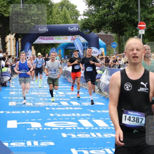 29.06.2025 - hella hamburg halbmarathon Zöllner http://msf.ph/oto/8175553 29.06.2025 10:37:30 Ziel 2767, 5042, 6047, 9017, 9914, 12739, 13372, 15888, 17306, 18159, 18723 meine-sportfotos.de