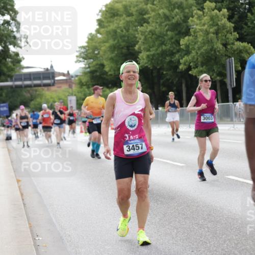 29.06.2025 - hella hamburg halbmarathon Jannik Wohlers http://msf.ph/oto/8175576 29.06.2025 10:22:22 Lombardsbrücke 1029, 2294, 2479, 2766, 2886, 3003, 3600, 3601, 5223, 5343, 5629, 5798, 6899, 7188, 7190, 7276, 7529, 7925, 8355, 8931, 9256, 9392, 10086, 10573, 10826, 10902, 11665, 12190, 12592, 13921, 14525, 14633, 14801, 14906, 15469, 15870, 16618, 16801 meine-sportfotos.de