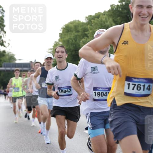 29.06.2025 - hella hamburg halbmarathon Jannik Wohlers http://msf.ph/oto/8175590 29.06.2025 09:42:17 Lombardsbrücke 5612, 7331, 7855, 9269, 10468, 11078, 11228, 12360, 13872, 13913, 14753, 14836, 16615, 17614, 19041, 19042, 19050, 19078 meine-sportfotos.de