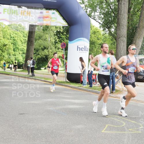 29.06.2025 - hella hamburg halbmarathon MichiJ http://msf.ph/oto/8175721 29.06.2025 10:16:01 Zwischen KM18-KM19 12641, 13346, 13780, 16615 meine-sportfotos.de