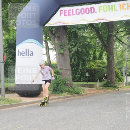 29.06.2025 - hella hamburg halbmarathon KatJ http://msf.ph/oto/8175749 29.06.2025 09:20:59 Zwischen KM18-KM19  meine-sportfotos.de