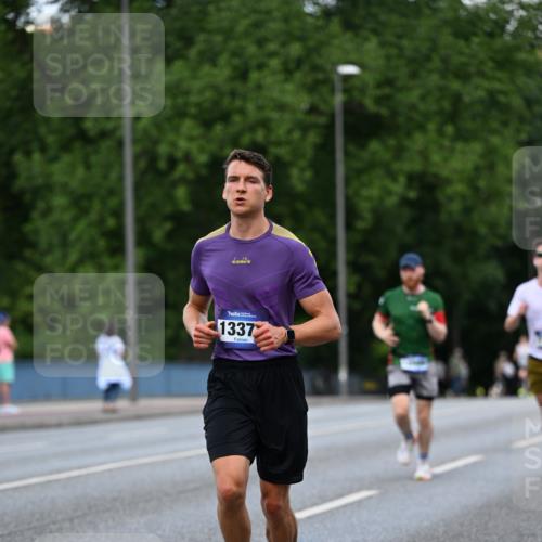 29.06.2025 - hella hamburg halbmarathon Dr. Thomas Lammeyer http://msf.ph/oto/8175758 29.06.2025 09:46:33 Kennedybrücke 1271, 2075, 6090, 7380, 9565, 9767, 10867 meine-sportfotos.de