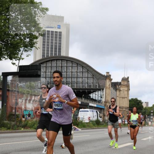 29.06.2025 - hella hamburg halbmarathon Yannick Fuchs http://msf.ph/oto/8176077 29.06.2025 10:27:16 20KM 1407, 1707, 1894, 5070, 5746, 6358, 7845, 7965, 8883, 9047, 10484, 10876, 10927, 11150, 11169, 11370, 11929, 13199, 14293, 15054, 15826, 16065, 16505, 16957, 18135, 18562, 18563 meine-sportfotos.de