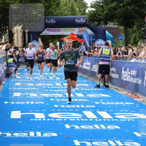 29.06.2025 - hella hamburg halbmarathon Zöllner http://msf.ph/oto/8176101 29.06.2025 10:27:01 Ziel 9079, 12641, 12992, 13780, 13956, 15023, 15671, 19050 meine-sportfotos.de