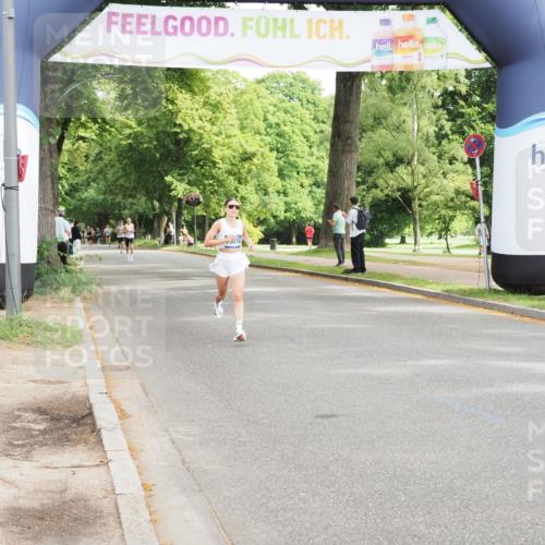 29.06.2025 - hella hamburg halbmarathon MichiJ http://msf.ph/oto/8176110 29.06.2025 10:16:14 Zwischen KM18-KM19 9565 meine-sportfotos.de