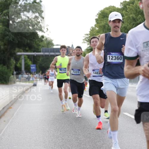 29.06.2025 - hella hamburg halbmarathon Jannik Wohlers http://msf.ph/oto/8176123 29.06.2025 09:42:18 Lombardsbrücke 5612, 7331, 7855, 9269, 10468, 11078, 11228, 12360, 13872, 13913, 14753, 14836, 16615, 17614, 18740, 19041, 19042, 19050, 19076, 19078 meine-sportfotos.de