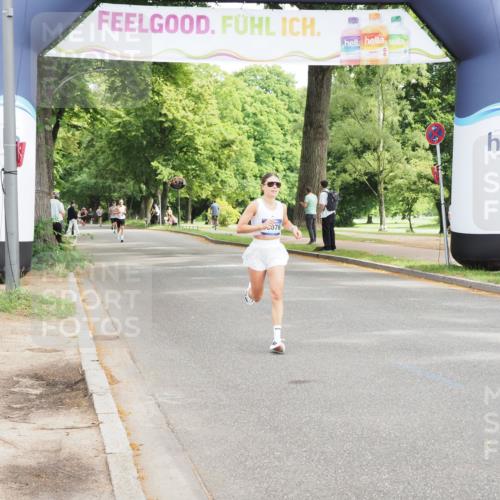29.06.2025 - hella hamburg halbmarathon MichiJ http://msf.ph/oto/8176209 29.06.2025 10:16:15 Zwischen KM18-KM19 9565 meine-sportfotos.de