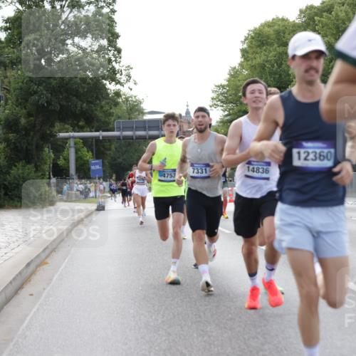 29.06.2025 - hella hamburg halbmarathon Jannik Wohlers http://msf.ph/oto/8176248 29.06.2025 09:42:18 Lombardsbrücke 5612, 7331, 7855, 9269, 10468, 11078, 11228, 12360, 13872, 13913, 14753, 14836, 16615, 17614, 18740, 19041, 19042, 19050, 19076, 19078 meine-sportfotos.de