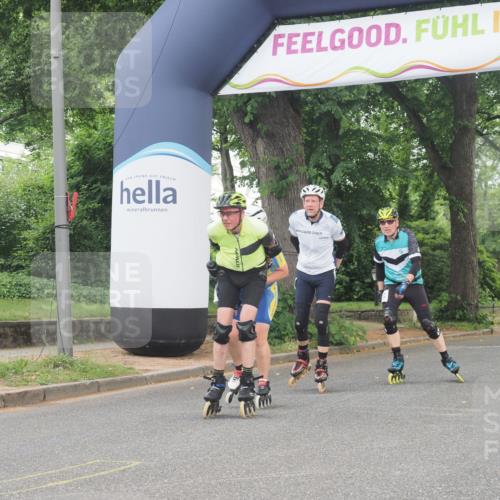 29.06.2025 - hella hamburg halbmarathon KatJ http://msf.ph/oto/8176331 29.06.2025 09:21:13 Zwischen KM18-KM19  meine-sportfotos.de
