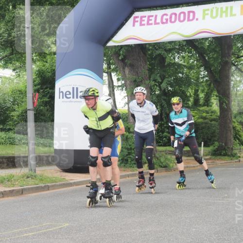 29.06.2025 - hella hamburg halbmarathon KatJ http://msf.ph/oto/8176362 29.06.2025 09:21:13 Zwischen KM18-KM19  meine-sportfotos.de
