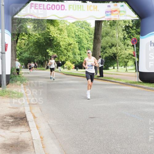 29.06.2025 - hella hamburg halbmarathon MichiJ http://msf.ph/oto/8176392 29.06.2025 10:16:23 Zwischen KM18-KM19 19076 meine-sportfotos.de