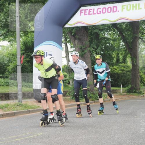 29.06.2025 - hella hamburg halbmarathon KatJ http://msf.ph/oto/8176397 29.06.2025 09:21:14 Zwischen KM18-KM19  meine-sportfotos.de