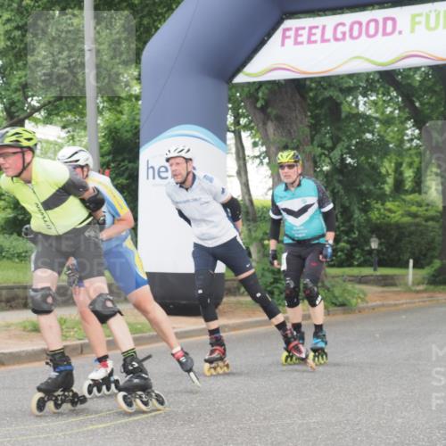 29.06.2025 - hella hamburg halbmarathon KatJ http://msf.ph/oto/8176464 29.06.2025 09:21:14 Zwischen KM18-KM19  meine-sportfotos.de