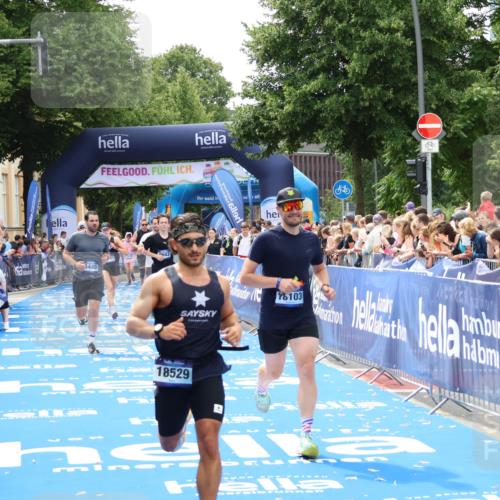 29.06.2025 - hella hamburg halbmarathon Zöllner http://msf.ph/oto/8176588 29.06.2025 10:37:59 Ziel 3480, 3530, 7229, 9643, 10793, 12915, 13900, 15303, 18103, 18529 meine-sportfotos.de