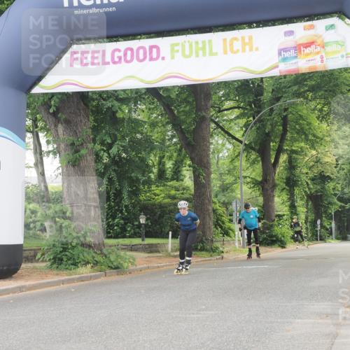 29.06.2025 - hella hamburg halbmarathon KatJ http://msf.ph/oto/8176598 29.06.2025 09:21:19 Zwischen KM18-KM19  meine-sportfotos.de