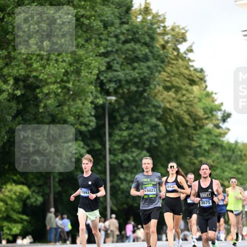 29.06.2025 - hella hamburg halbmarathon Dr. Thomas Lammeyer http://msf.ph/oto/8176642 29.06.2025 09:46:45 Kennedybrücke 2075, 2180, 2203, 2483, 6090, 7380, 8318, 8376, 9804, 10351 meine-sportfotos.de