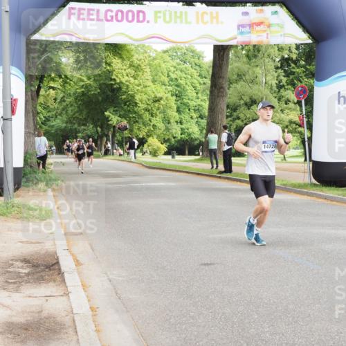 29.06.2025 - hella hamburg halbmarathon MichiJ http://msf.ph/oto/8176670 29.06.2025 10:16:27 Zwischen KM18-KM19 14019, 14728 meine-sportfotos.de