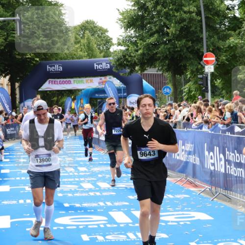 29.06.2025 - hella hamburg halbmarathon Zöllner http://msf.ph/oto/8176774 29.06.2025 10:38:04 Ziel 3530, 7229, 8091, 9643, 9944, 10793, 11049, 11952, 12915, 13900, 14274, 15303, 16698 meine-sportfotos.de