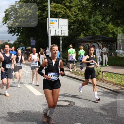 29.06.2025 - hella hamburg halbmarathon Yannick Fuchs http://msf.ph/oto/8176808 29.06.2025 10:42:00 20KM 51, 1604, 1613, 1696, 2284, 2708, 2839, 2869, 2953, 3976, 4377, 4528, 4601, 5022, 6009, 6134, 7599, 7962, 8234, 8927, 9544, 9626, 10969, 10988, 11283, 12679, 12685, 12870, 13007, 13672, 13948, 14383, 14618, 14619, 14730, 15333, 15350, 15478, 15479, 17172, 17451, 17905, 17915, 17979, 18104, 18430, 18758, 18856, 18922, 18974, 19181 meine-sportfotos.de