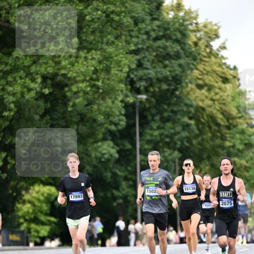 29.06.2025 - hella hamburg halbmarathon Dr. Thomas Lammeyer http://msf.ph/oto/8176844 29.06.2025 09:46:46 Kennedybrücke 2075, 2180, 2203, 2483, 6090, 7380, 8318, 8376, 9804, 10351 meine-sportfotos.de