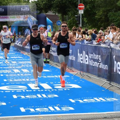 29.06.2025 - hella hamburg halbmarathon Zöllner http://msf.ph/oto/8176858 29.06.2025 10:27:34 Ziel 4678, 9804, 12341, 13941, 18567, 19114 meine-sportfotos.de