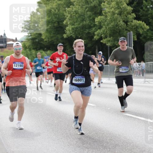 29.06.2025 - hella hamburg halbmarathon Jannik Wohlers http://msf.ph/oto/8176904 29.06.2025 10:22:29 Lombardsbrücke 1029, 1853, 2766, 3003, 3029, 3034, 3600, 5223, 5629, 6784, 6785, 7266, 7891, 7925, 9133, 9913, 10205, 10826, 12190, 13560, 13921, 14525, 14633, 14801, 15469, 15870, 16565, 16566, 16618, 16801, 16863, 17657 meine-sportfotos.de
