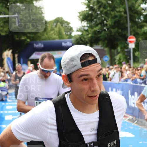 29.06.2025 - hella hamburg halbmarathon Zöllner http://msf.ph/oto/8176916 29.06.2025 10:38:08 Ziel 8091, 9944, 11049, 11952, 12915, 14274, 15382, 16698, 17623 meine-sportfotos.de