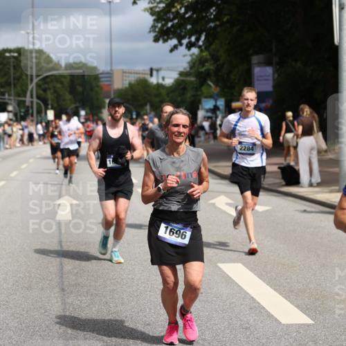 29.06.2025 - hella hamburg halbmarathon Yannick Fuchs http://msf.ph/oto/8176993 29.06.2025 10:42:02 20KM 1604, 1613, 1696, 2213, 2284, 2340, 2708, 2839, 2869, 2953, 3976, 4377, 4528, 4601, 5022, 5528, 6009, 6134, 6836, 7599, 8234, 8927, 9544, 9626, 10969, 10988, 11283, 11961, 12679, 12685, 12870, 13007, 13672, 13948, 14383, 14618, 14619, 14730, 15333, 15478, 15479, 16205, 17172, 17451, 17905, 17915, 17979, 18104, 18430, 18758, 18856, 18922, 18974, 19181 meine-sportfotos.de