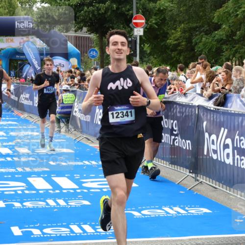 29.06.2025 - hella hamburg halbmarathon Zöllner http://msf.ph/oto/8176995 29.06.2025 10:27:42 Ziel 2203, 5367, 7651, 8731, 10655, 12341, 17354, 18832 meine-sportfotos.de