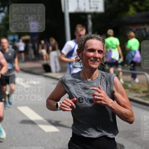 29.06.2025 - hella hamburg halbmarathon Yannick Fuchs http://msf.ph/oto/8177061 29.06.2025 10:42:03 20KM 1604, 1613, 1696, 2213, 2284, 2340, 2708, 2839, 2869, 2953, 3976, 4377, 4528, 4601, 5022, 5024, 5528, 5915, 6009, 6134, 6836, 7599, 8234, 8927, 9262, 9544, 9626, 10969, 10988, 11283, 11961, 12679, 12685, 12870, 13007, 13672, 13948, 14383, 14618, 14619, 14730, 15333, 15478, 15479, 15808, 16205, 17451, 17905, 17915, 17979, 18104, 18430, 18758, 18856, 18922, 18963, 18974, 19181 meine-sportfotos.de