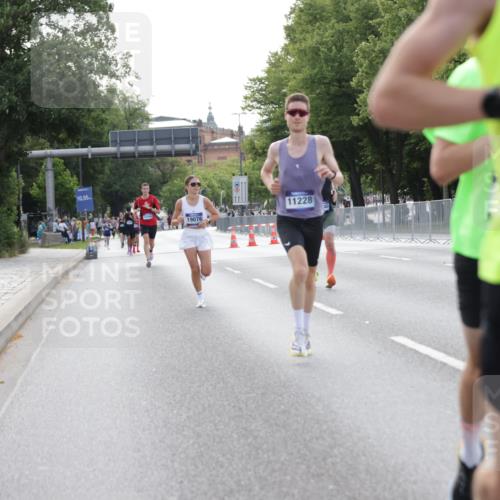 29.06.2025 - hella hamburg halbmarathon Jannik Wohlers http://msf.ph/oto/8177069 29.06.2025 09:42:20 Lombardsbrücke 5612, 7331, 7855, 9269, 10468, 11078, 11228, 12360, 13872, 13913, 14753, 14836, 16615, 17614, 18740, 19041, 19042, 19050, 19076, 19078 meine-sportfotos.de