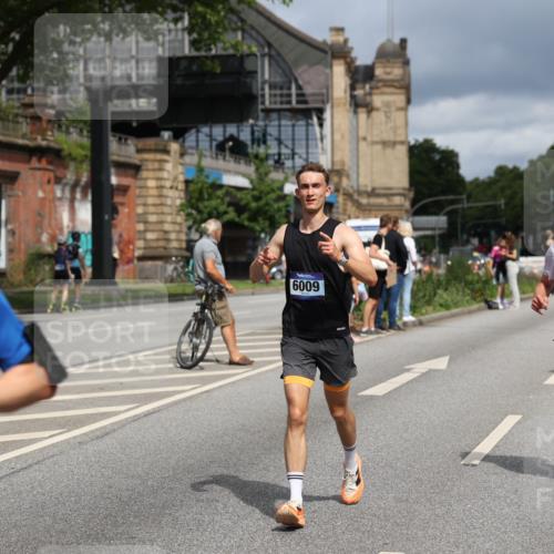 29.06.2025 - hella hamburg halbmarathon Yannick Fuchs http://msf.ph/oto/8177154 29.06.2025 10:42:06 20KM 1604, 1613, 1696, 2213, 2284, 2340, 2708, 2953, 4528, 4601, 5022, 5024, 5528, 5915, 6009, 6836, 7599, 8234, 8927, 9262, 9544, 9626, 10969, 10988, 11211, 11283, 11961, 12685, 12870, 13007, 13672, 13948, 14383, 14618, 14619, 14730, 15309, 15333, 15478, 15479, 15808, 16205, 17451, 17905, 17915, 17979, 18104, 18206, 18430, 18758, 18836, 18922, 18963, 18974, 19181 meine-sportfotos.de