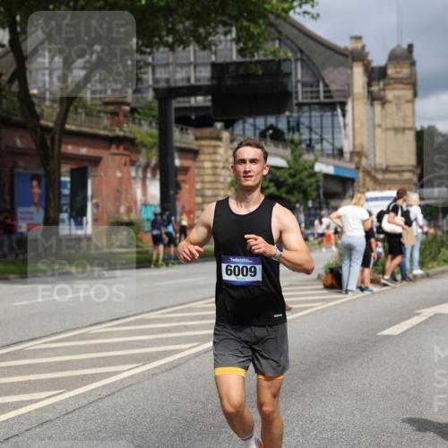 29.06.2025 - hella hamburg halbmarathon Yannick Fuchs http://msf.ph/oto/8177185 29.06.2025 10:42:07 20KM 1604, 1613, 1696, 2213, 2284, 2340, 2708, 2953, 3747, 4528, 4601, 5022, 5024, 5528, 5915, 6009, 6836, 7599, 8234, 8927, 9262, 9544, 9626, 10969, 11211, 11283, 11961, 12685, 13007, 13948, 14383, 14618, 14619, 14730, 15309, 15333, 15478, 15479, 15808, 16149, 16205, 17451, 17905, 17915, 17979, 18104, 18206, 18430, 18758, 18836, 18922, 18963, 18974, 19181 meine-sportfotos.de