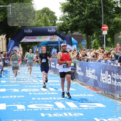 29.06.2025 - hella hamburg halbmarathon Zöllner http://msf.ph/oto/8177187 29.06.2025 10:38:18 Ziel 1688, 2849, 5091, 6095, 7743, 8002, 14688, 18584, 18986 meine-sportfotos.de