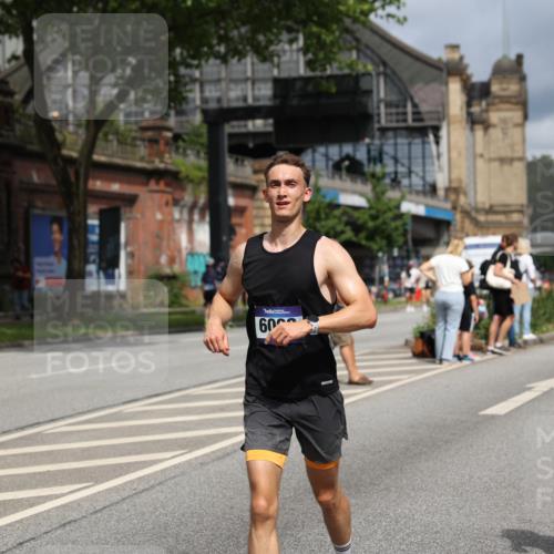 29.06.2025 - hella hamburg halbmarathon Yannick Fuchs http://msf.ph/oto/8177202 29.06.2025 10:42:07 20KM 1604, 1613, 1696, 2213, 2284, 2340, 2708, 2953, 3747, 4528, 4601, 5022, 5024, 5528, 5915, 6009, 6836, 7599, 8234, 8927, 9262, 9544, 9626, 10969, 11211, 11283, 11961, 12685, 13007, 13948, 14383, 14618, 14619, 14730, 15309, 15333, 15478, 15479, 15808, 16149, 16205, 17451, 17905, 17915, 17979, 18104, 18206, 18430, 18758, 18836, 18922, 18963, 18974, 19181 meine-sportfotos.de
