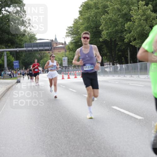 29.06.2025 - hella hamburg halbmarathon Jannik Wohlers http://msf.ph/oto/8177203 29.06.2025 09:42:20 Lombardsbrücke 5612, 7331, 7855, 9269, 10468, 11078, 11228, 12360, 13872, 13913, 14753, 14836, 16615, 17614, 18740, 19041, 19042, 19050, 19076, 19078 meine-sportfotos.de