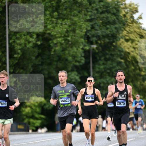 29.06.2025 - hella hamburg halbmarathon Dr. Thomas Lammeyer http://msf.ph/oto/8177240 29.06.2025 09:46:47 Kennedybrücke 2075, 2180, 2203, 2483, 6090, 7380, 8318, 8376, 9804, 10351 meine-sportfotos.de