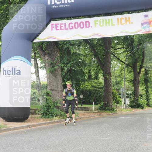 29.06.2025 - hella hamburg halbmarathon KatJ http://msf.ph/oto/8177279 29.06.2025 09:21:26 Zwischen KM18-KM19  meine-sportfotos.de